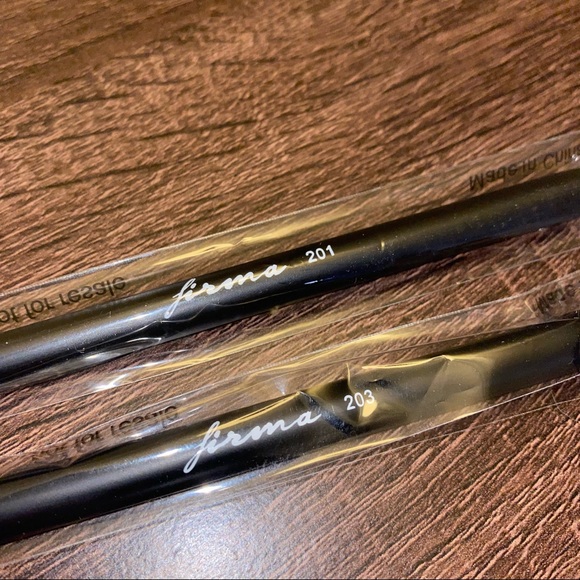 Firma Beauty 201 Tall Blender Brush AND Elite B 203 Concealer Brush SET OF 2 New - Picture 2 of 5